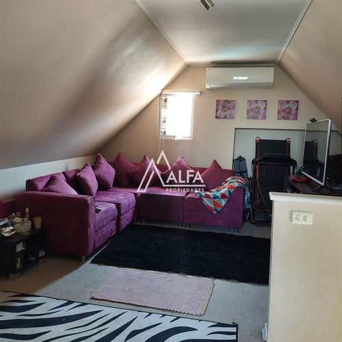 Casa En Venta En Huechuraba 4 D 3 B Comuna Huechuraba