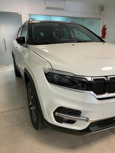 Imagen 5 de 18 de Jeep Commander 2023 2.0 Td At9 4x4 Limited Plus