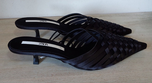 Imagen 4 de 7 de Mule Sueco Stiletto Zara Nuevos Sin Uso