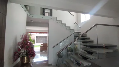 Casa En Venta En Pance. Cod V11504