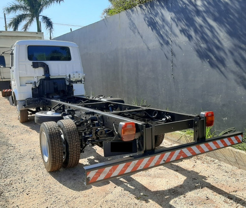 Imagem 5 de 25 de Volkswagen 9-150e Worker 2010 3/4 4x2 Motor Cummins