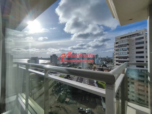 Apartamento En Venta En Playa Brava De Punta Del Este
