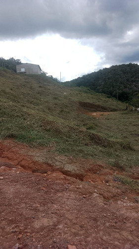 Vende-se Terreno Para Construir De Sítio Ou Chácara
