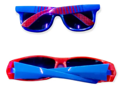 Hombre araña con lentes hotsell