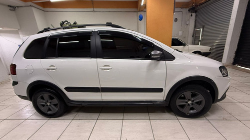 Volkswagen Space Cross 1.6 Total Flex 5p