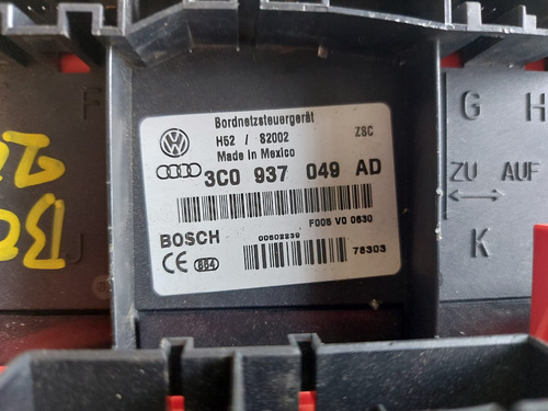 Modulo De Fusibles Interior Volkswagen Bora 2.5 Automático (Usado)