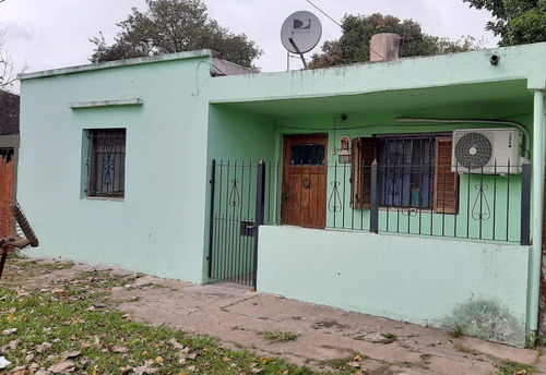 Venta Casa Tipo Ph 2 Amb José C. Paz A Refaccionar