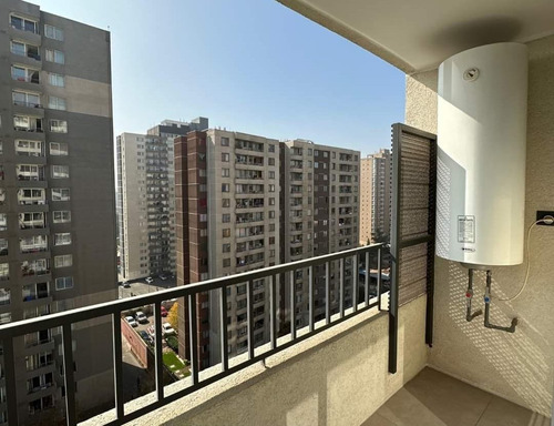 Venta De Amplio Depto. En Uf 4.100. 3d Y 3b, 1estc. Y 1 Bod