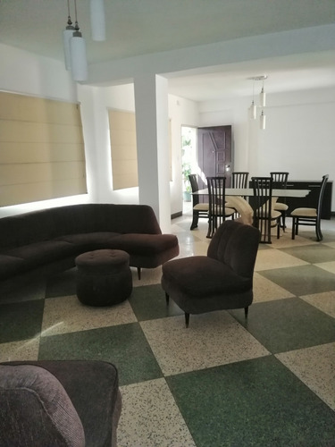 Imagen 3 de 14 de Apartamento En Venta Urb. Altamira 19724