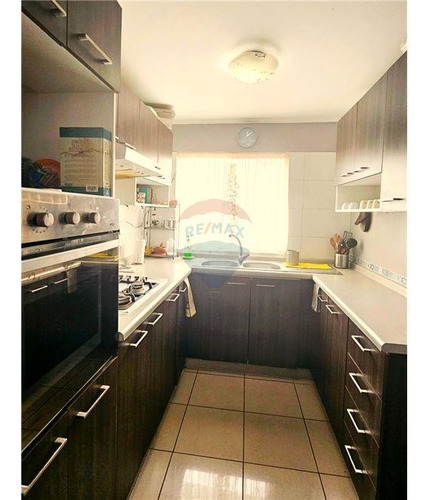 Acogedora Casa Aislada, 2 Pisos, Calle Tranquila, 3d; 3b, 2e