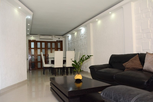 Se Vende Hermoso, Amoblado Town House En Urb Manantial En Naguanagu