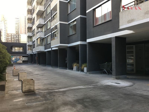 Imagen 3 de 5 de Estacionamiento En Arriendo En Santiago