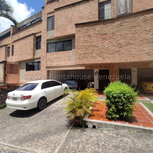 Townhouse En Venta En Paque Oripoto -fp