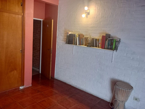 Casa 6 Ambientes, Fondo Libre. Apta Credito
