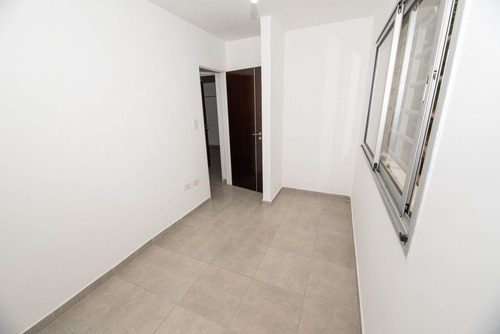 Imagen 9 de 13 de Departamento En Venta En Canning
