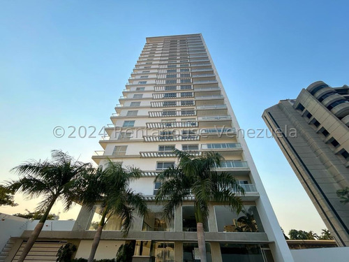 Raiza Suarez Vende Espectacular Apartamento En El Pedregal Barquisimeto, -2  4  2  3  0 2 3- Amplia Cocina En Concepto Abierto,  Seguridad 24 /7, Areas Verdes, Planta Electrica, Espacio Para Reuniones