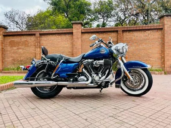 Harley Davidson Road King, No Road Glide, No Street Glide