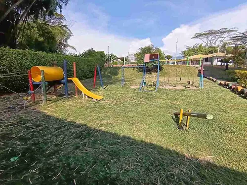 Apartamento En Venta En Sector Pinares/armenia (279059337).