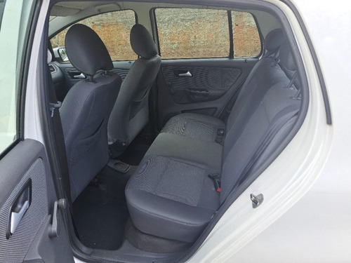 Volkswagen Fox 1.0 MI 8V FLEX 4P MANUAL