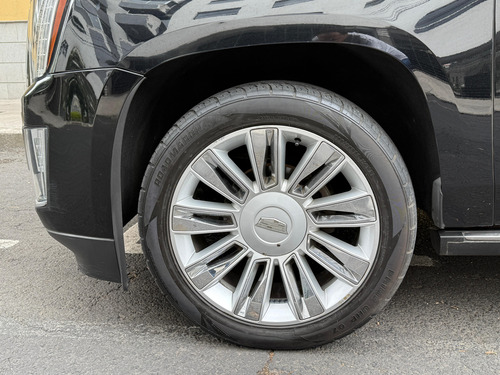 Cadillac Escalade 6.2 Plinum 4x4 At 420 hp