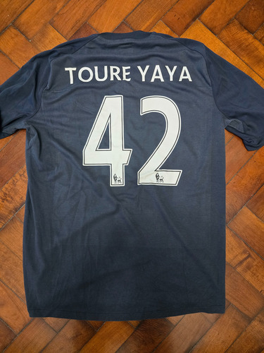 Camiseta Suplente Manchester City 2011/12 Toure 42 L (Usado)