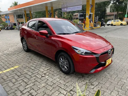 Mazda 2 1.5 Touring At 4x2 2025