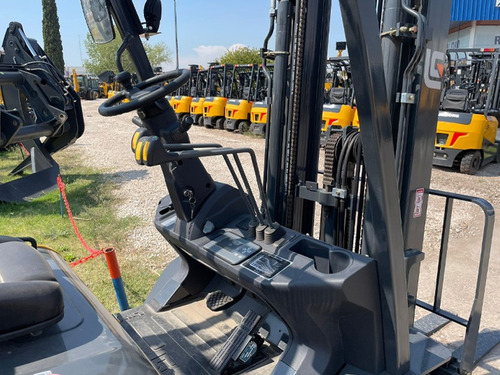 Autoelevador Liugong Eléctrico Bateria Plomo / Litio 2500kg
