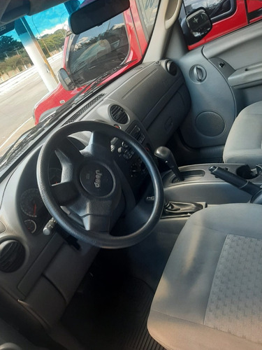 Imagem 8 de 10 de Jeep Cherokee