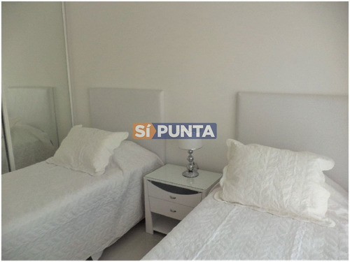 Imagen 10 de 30 de Apartamento En Brava, 2 Dormitorios *