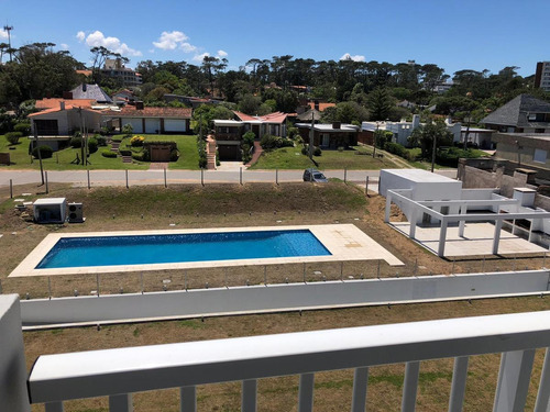 Imagen 27 de 29 de Punta Del Este, Pent House Duplex , 4 Dormitorios, Gge X2, Vista Al Mar, Amenities , Nuevo !!