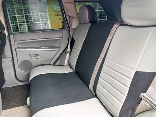 Imagen 12 de 17 de Jeep Grand Cherokee Laredo