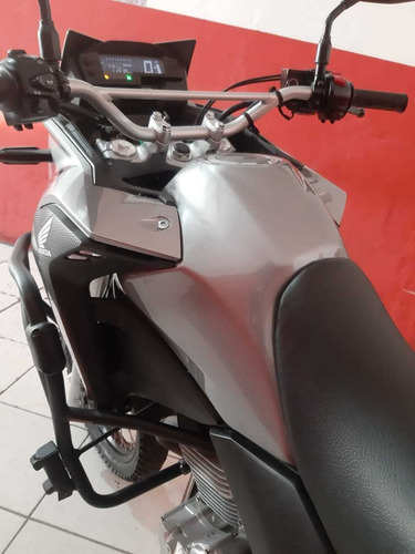 Imagem 5 de 15 de Honda Xre 300 Prata Unico Dono Baixo Km