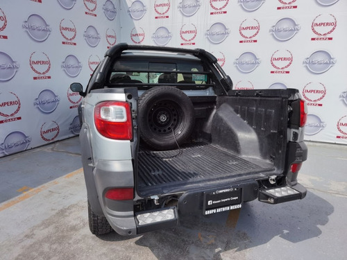 Imagen 6 de 13 de Dodge Ram 700 Club Cab Adventure 2017