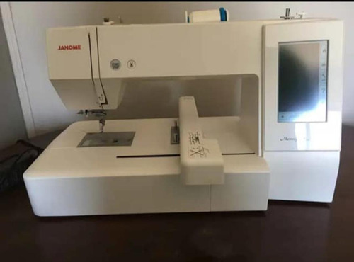 Bordadora Janome Mc400e