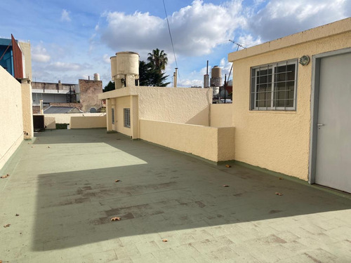 Venta Casa 5 Amb Dependencia Terraza Patio Jardin Parrilla En Floresta Norte