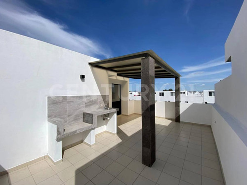 Casa En Venta 3 Recamaras En Fracc Paseo Del Agua, San Pedro Cholula, Puebla