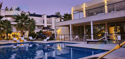 Casa - Boulevard Del Sol