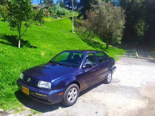 Volkswagen Vento 1.8 Cl