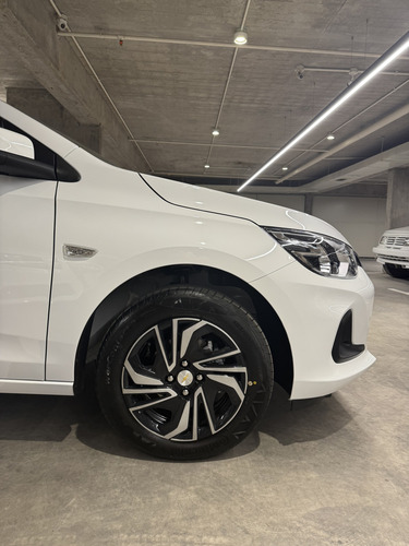 Chevrolet Onix plus LT