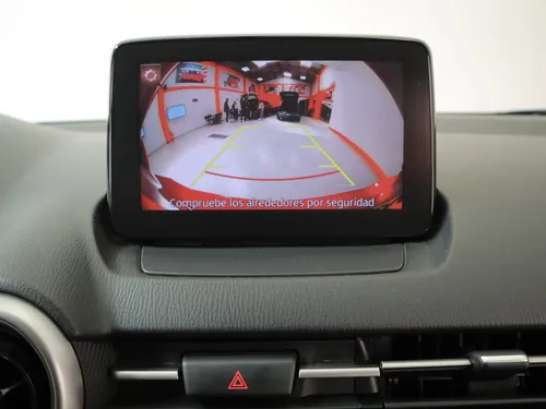 Mazda 2 Touring Sdn 1.5 At