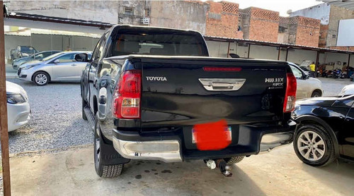 Imagem 4 de 8 de Toyota Hilux Srx