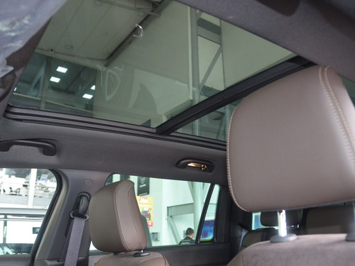Imagen 16 de 20 de Jeep Commander Overland 2023