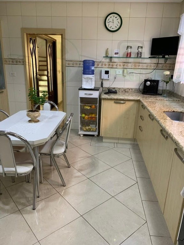 Casa Sobrado Para Venda, 4 Dormitório(s), 347.0m² - 7068