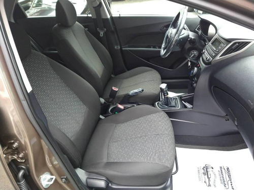 Imagem 14 de 15 de Hyundai Hb20 Confort 1.0 12v 2018 Flex Completot
