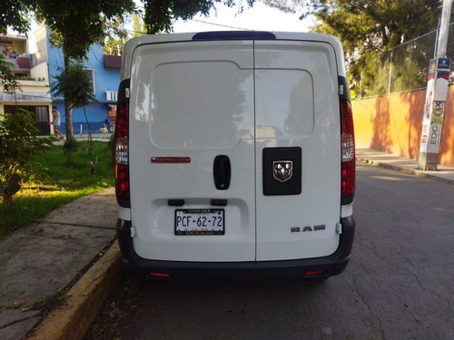 Imagen 5 de 14 de Fabulosa Ram Promaster Rapid 2020 7mil Kms