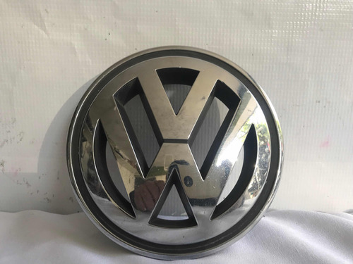 Emblema De Parrilla Vw Jetta Clásico  2008 Al 2015