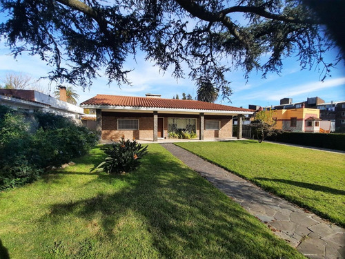 Imagen 1 de 14 de Espectacular Residencia !!