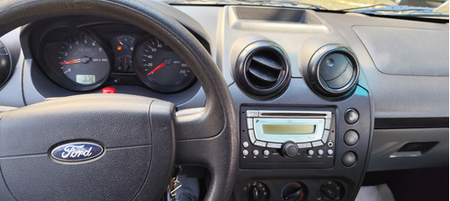 Ford Fiesta 1.6 Ambiente Mp3