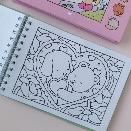 Livro De Colorir Bobbie Goods Ursinho Capa Dura 60 Páginas Capa Rosa