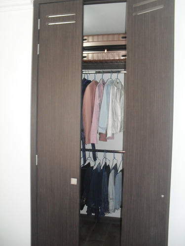 Apartamento Moderno, Amplio Y Acogedor- Gran Granada.